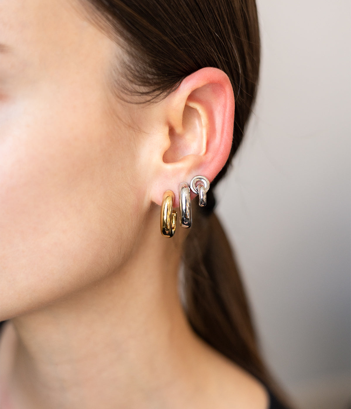 Subtile Earrings