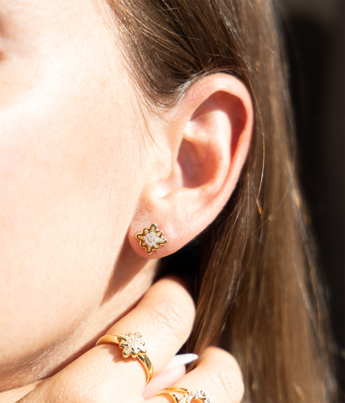 Acilia Earrings